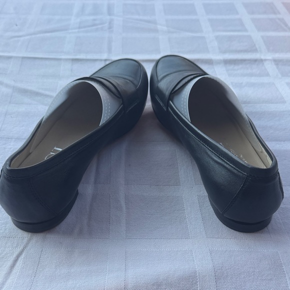 AGL women’sLoafers in Black . - Picture 6 of 11